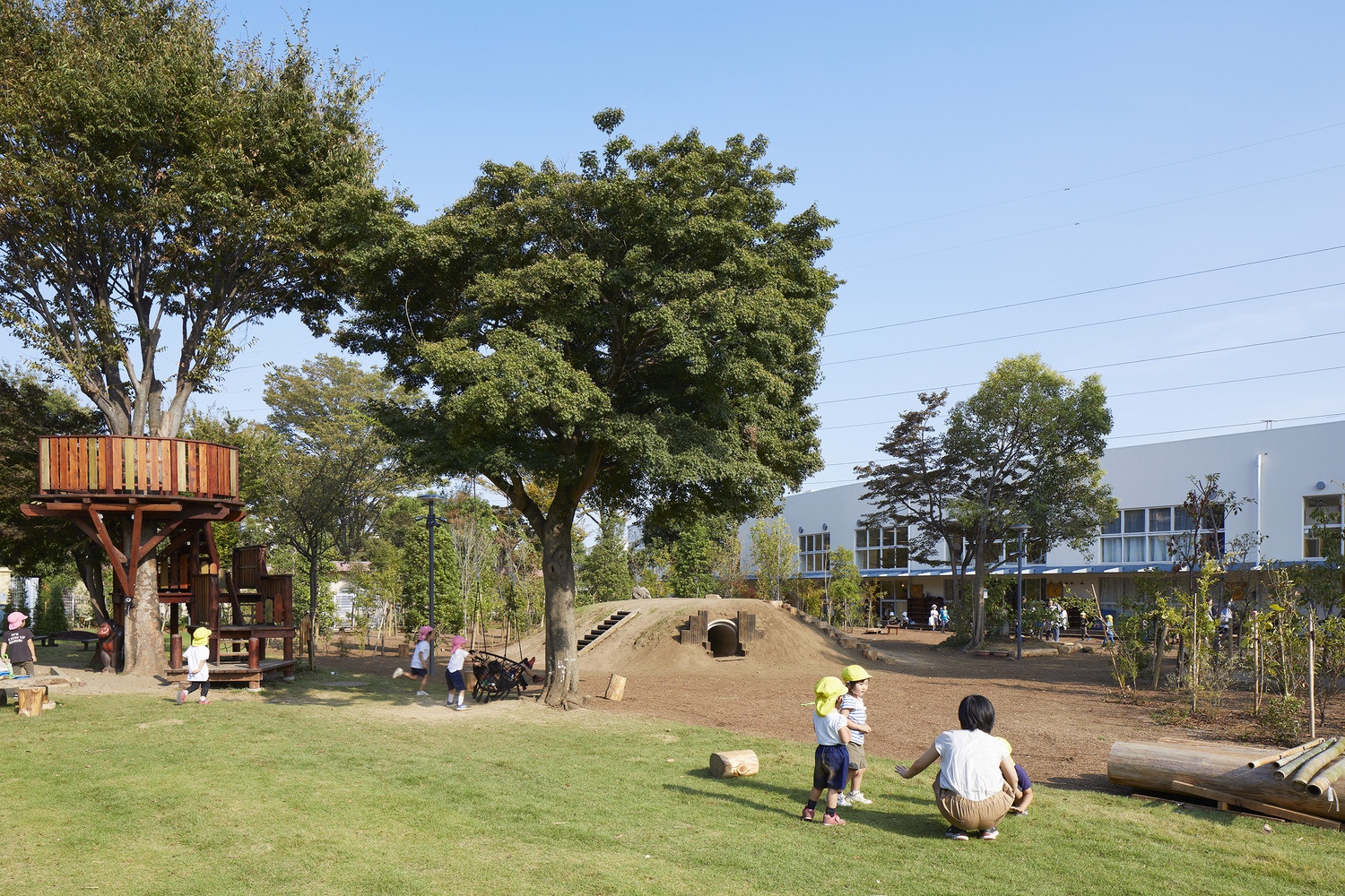 幼兒園室外環(huán)境設(shè)計要遵循哪些原則？